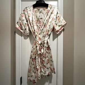 NWOT. Matching Floral Kimono Robe (M), Camisole top and shorts (S)